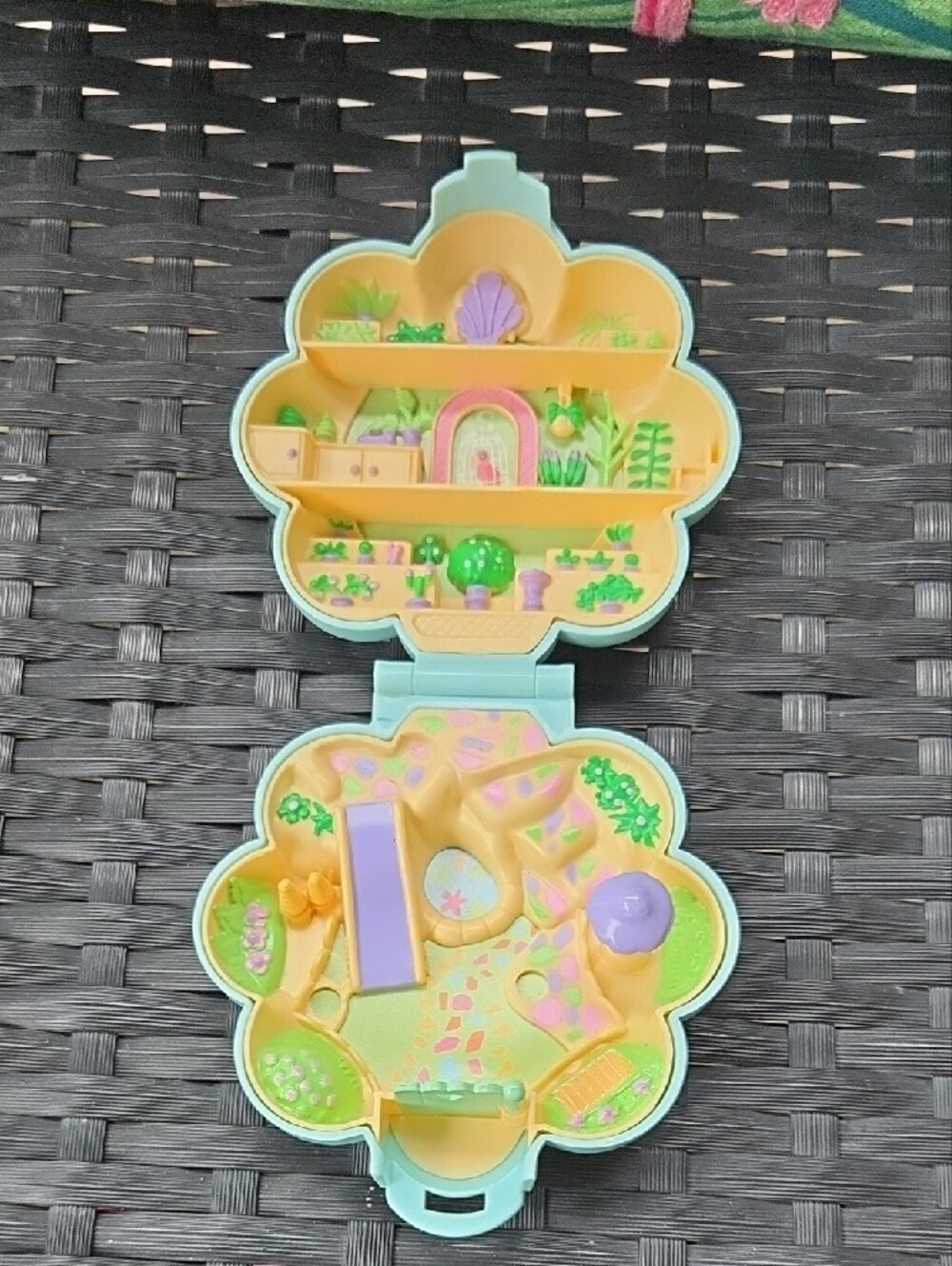 ​🌸 VTG 1990 Bluebird Polly Pocket: Midge's Flower Shop 🌸 Compact Only No Polly